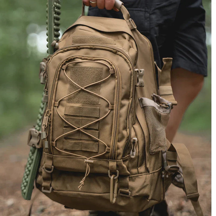 Robusta mochila táctica de 65L | Impermeable para senderismo, camping, caza y supervivencia