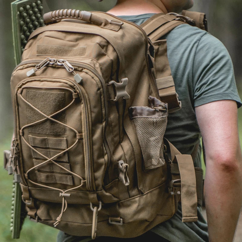Robusta mochila táctica de 65L | Impermeable para senderismo, camping, caza y supervivencia