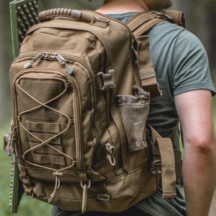 Robusta mochila táctica de 65L | Impermeable para senderismo, camping, caza y supervivencia