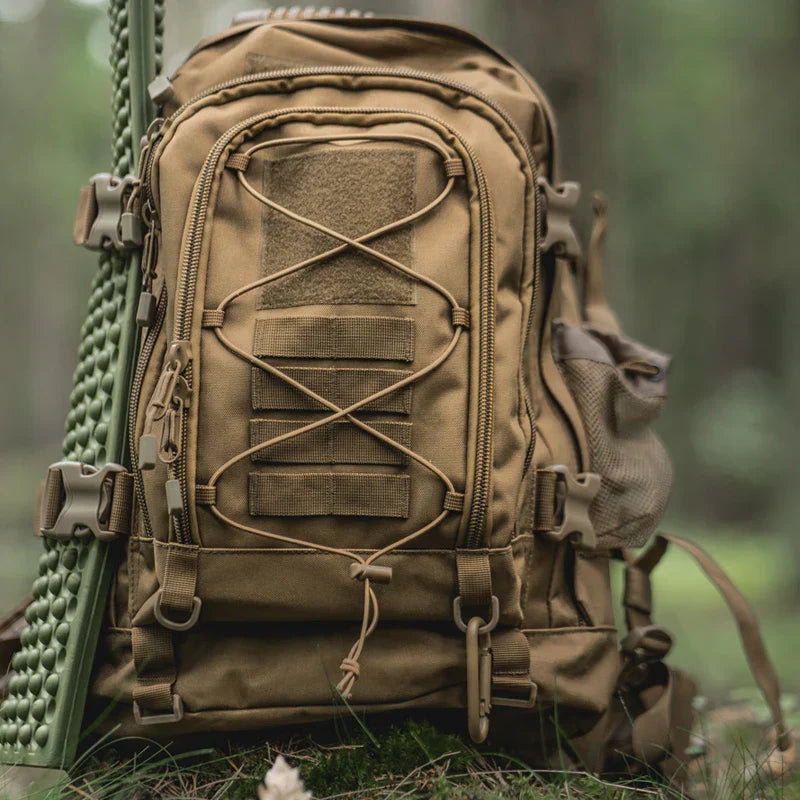 Robusta mochila táctica de 65L | Impermeable para senderismo, camping, caza y supervivencia