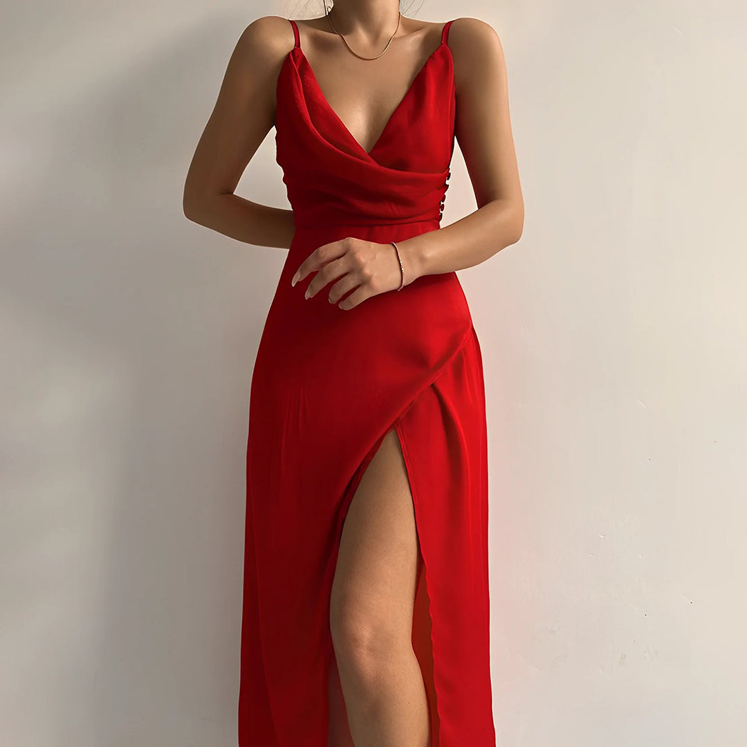 Satiini maximekko kietaisumallilla ja halkiolla | Eleganssia ja sensuaalisuutta | Juhlakelpoinen tyyli