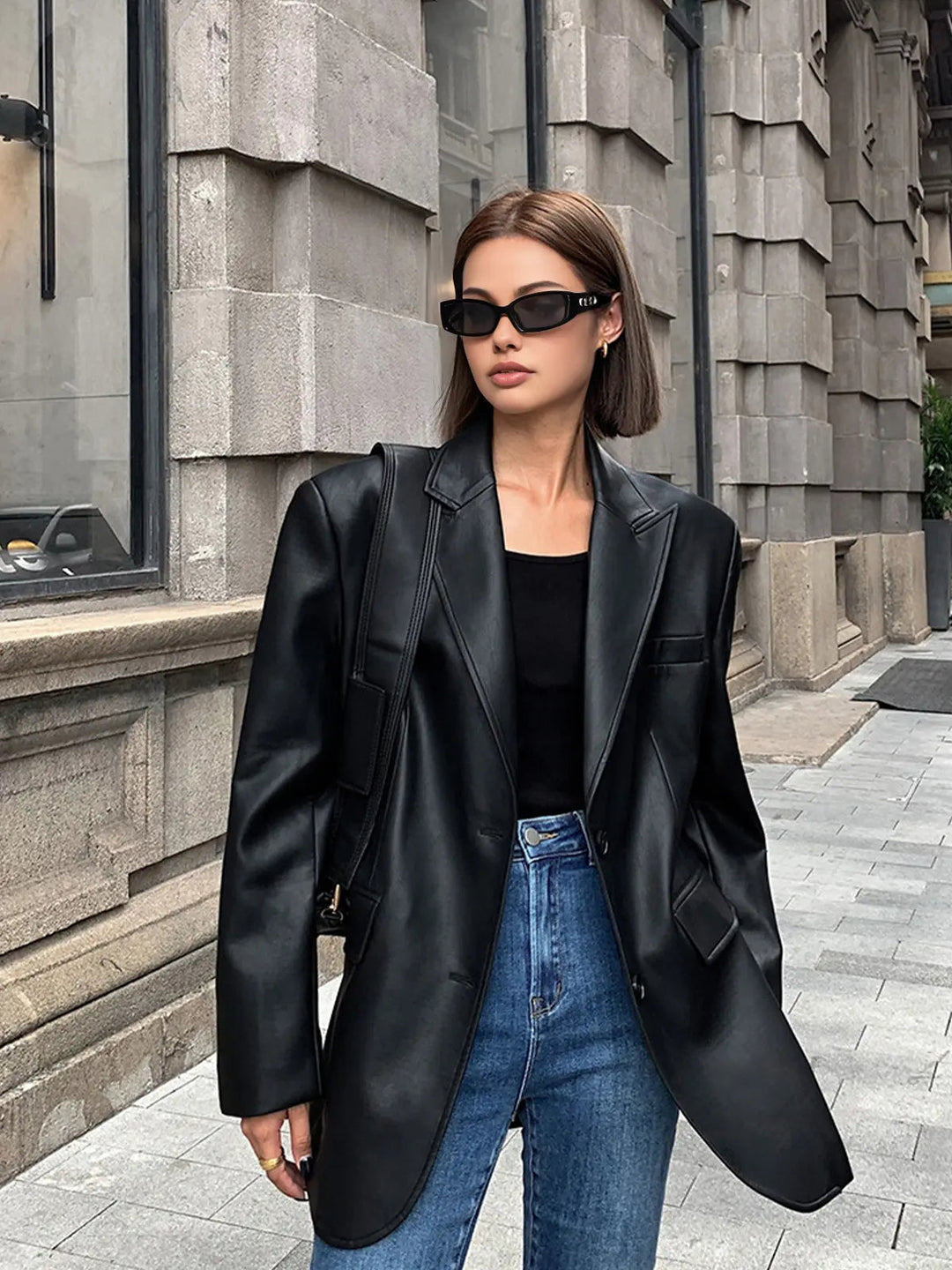 Sarah Dame Læder Blazer | Elegant Jakke med Praktiske Lommer