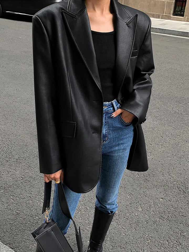 Sarah Dame Læder Blazer | Elegant Jakke med Praktiske Lommer