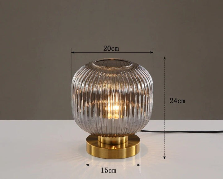 Nordisk design -pöytälamppu lasia - Elegance Modern LED