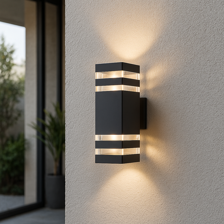 2-suuntainen ulkoseinävalaisin | Moderni muotoilu | LED-valo ylhäällä ja alhaalla