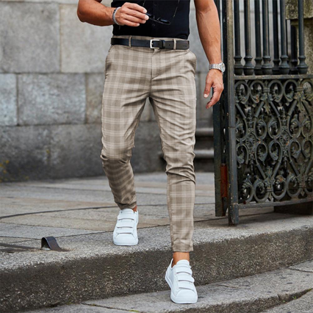 Chinos classiques pour hommes au style décontracté avec une coupe confortable