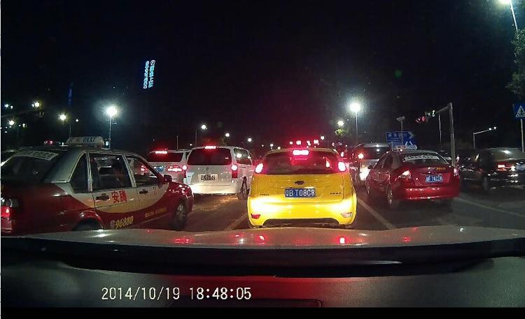 Dash Cam Full HD 1080P + 16GB Kort