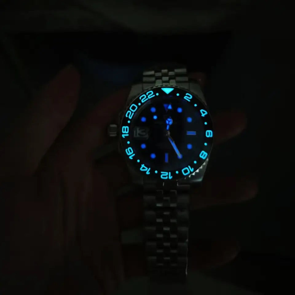 Peter Luxe automaattinen GMT-kello | Eleganssi ja korkea tarkkuus