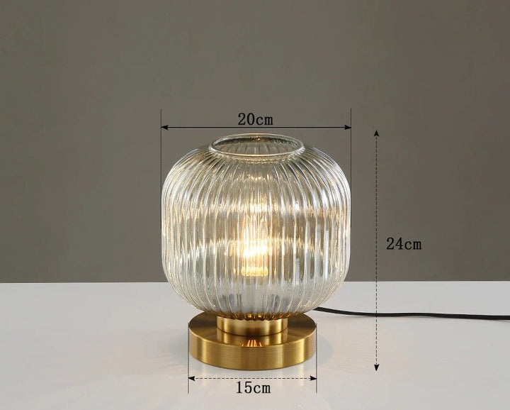 Nordisk design -pöytälamppu lasia - Elegance Modern LED