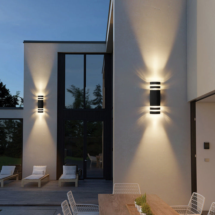 2-suuntainen ulkoseinävalaisin | Moderni muotoilu | LED-valo ylhäällä ja alhaalla