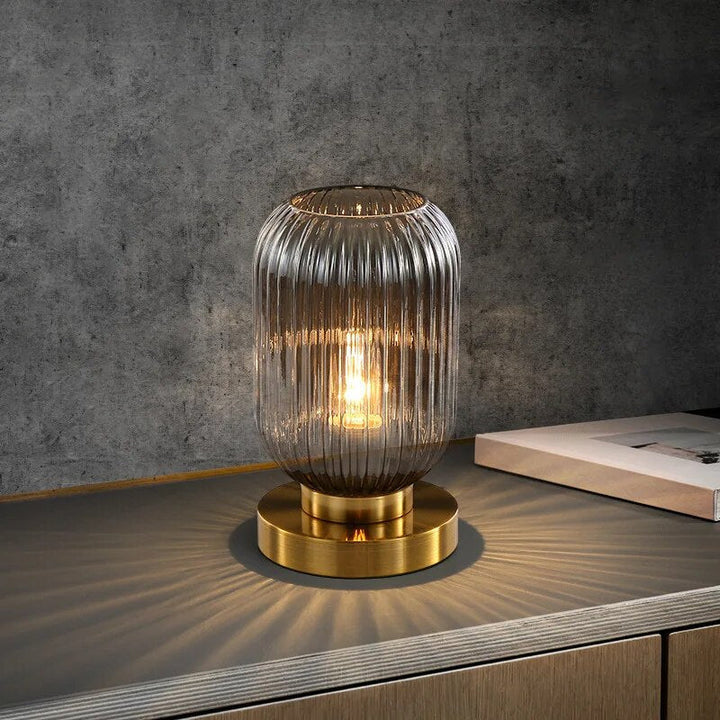 Nordisk design -pöytälamppu lasia - Elegance Modern LED
