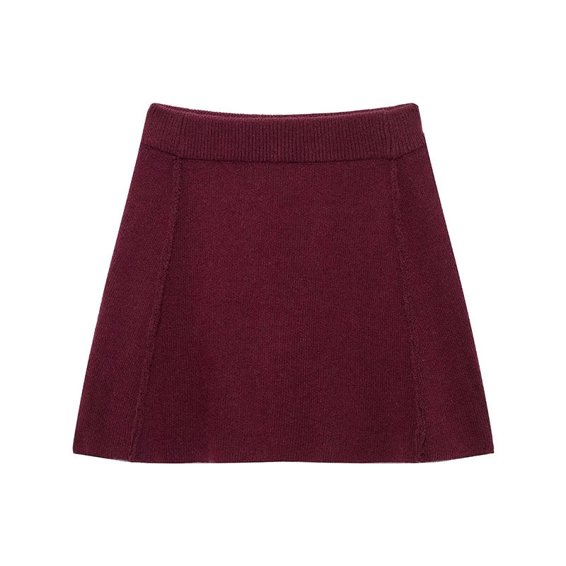 Bordeaux rød uldnederdel til kvinder, A-line design, vintermode, elegant og stilfuld beklædning, perfekt til kolde sæsoner.