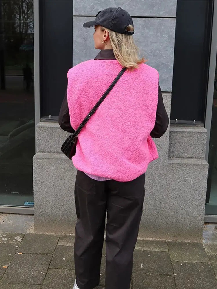 Dhalia | Villatakki naisille - lämmin ja ajaton eleganssi