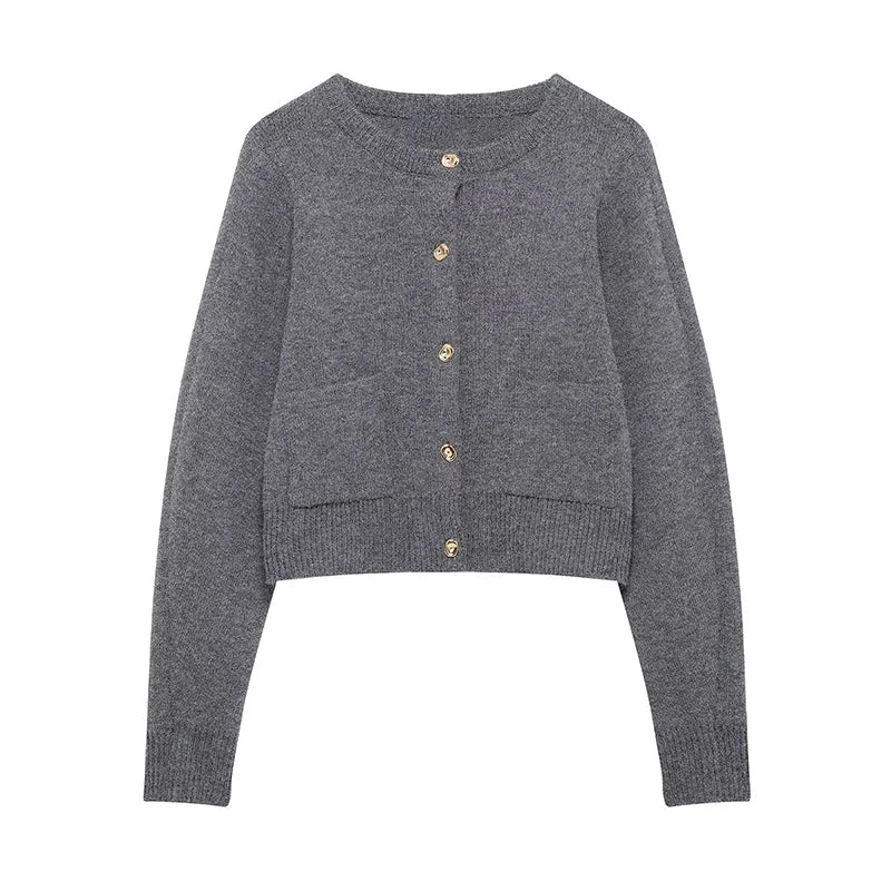 Grå strikcardigan med lange ærmer og guldknapper, klassisk design, blød uldblanding, perfekt til efterår og vintermode.