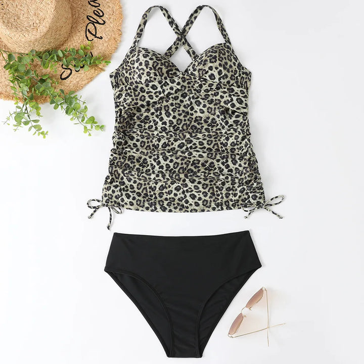 Maud raidallinen tankini-setti shortseilla | Imarteleva ja mukava uimapuku