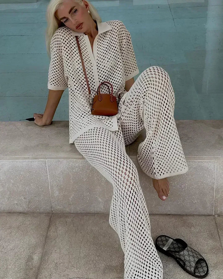 Trendy summer outfit with loose fit and versatile style