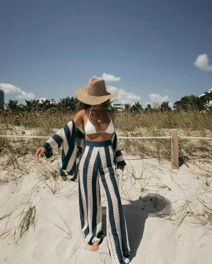 Trendy summer outfit with loose fit and versatile style