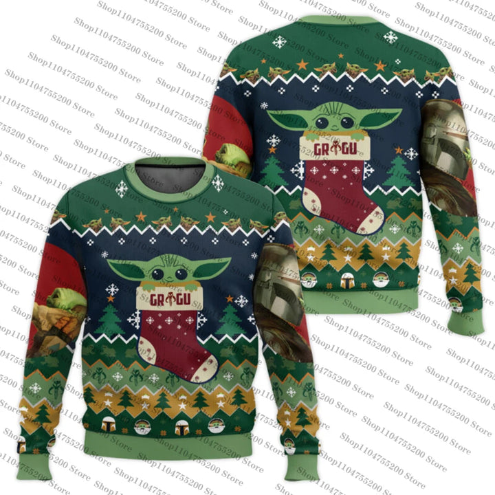 Grøn juletrøje med Baby Yoda i julesok, Star Wars tema, snefnug og juletræer. Perfekt til jul og fans af Mandalorian.