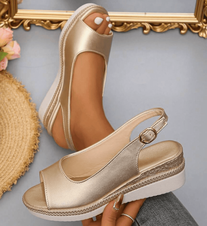 Klassiske kilehælssandaler med slingback | Komfort og elegance kombineret | Velegnet til hverdagsbrug