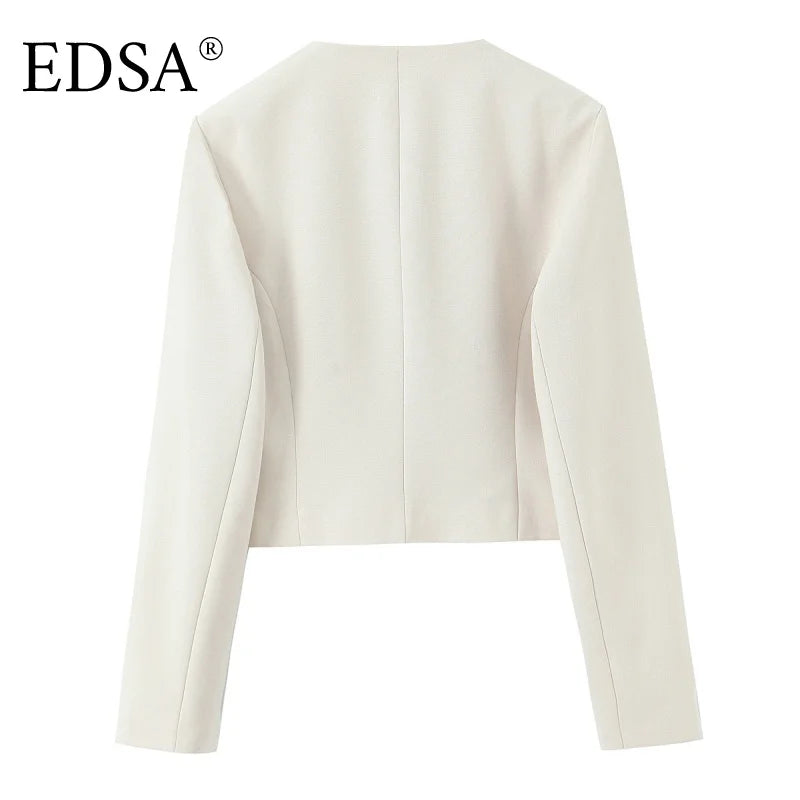 Hvid cropped blazer til kvinder, minimalistisk design, lange ærmer, elegant og stilfuld, perfekt til formelle og casual lejligheder.