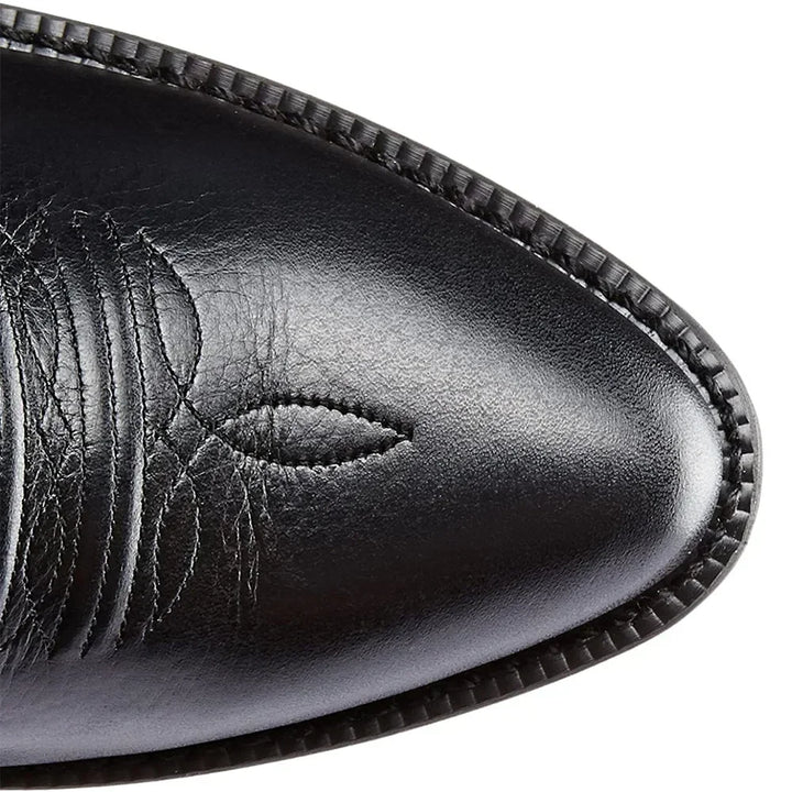 Macho cowboy boots for men - elegant embroidered leather and timeless style