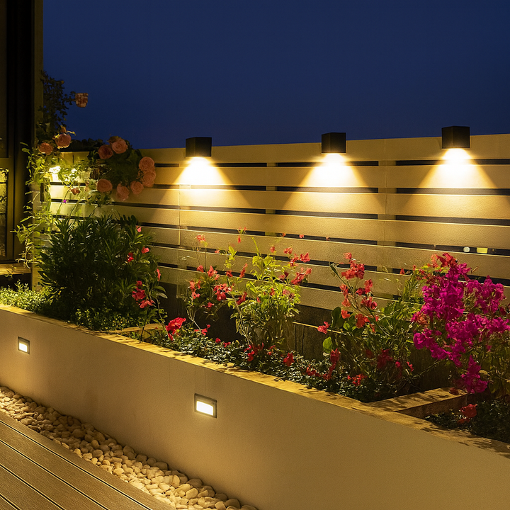 Black IP65 outdoor solar wall lamp