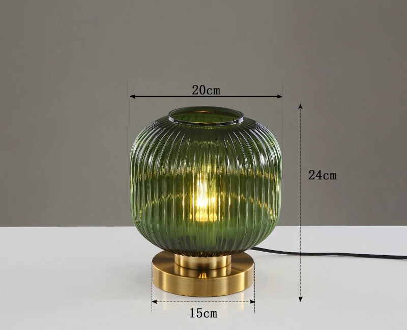 Nordisk design -pöytälamppu lasia - Elegance Modern LED