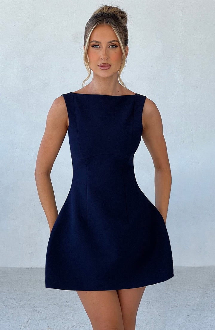 Velmira hihaton minimekko | Keskiyön sininen tyylikäs ja elegantti