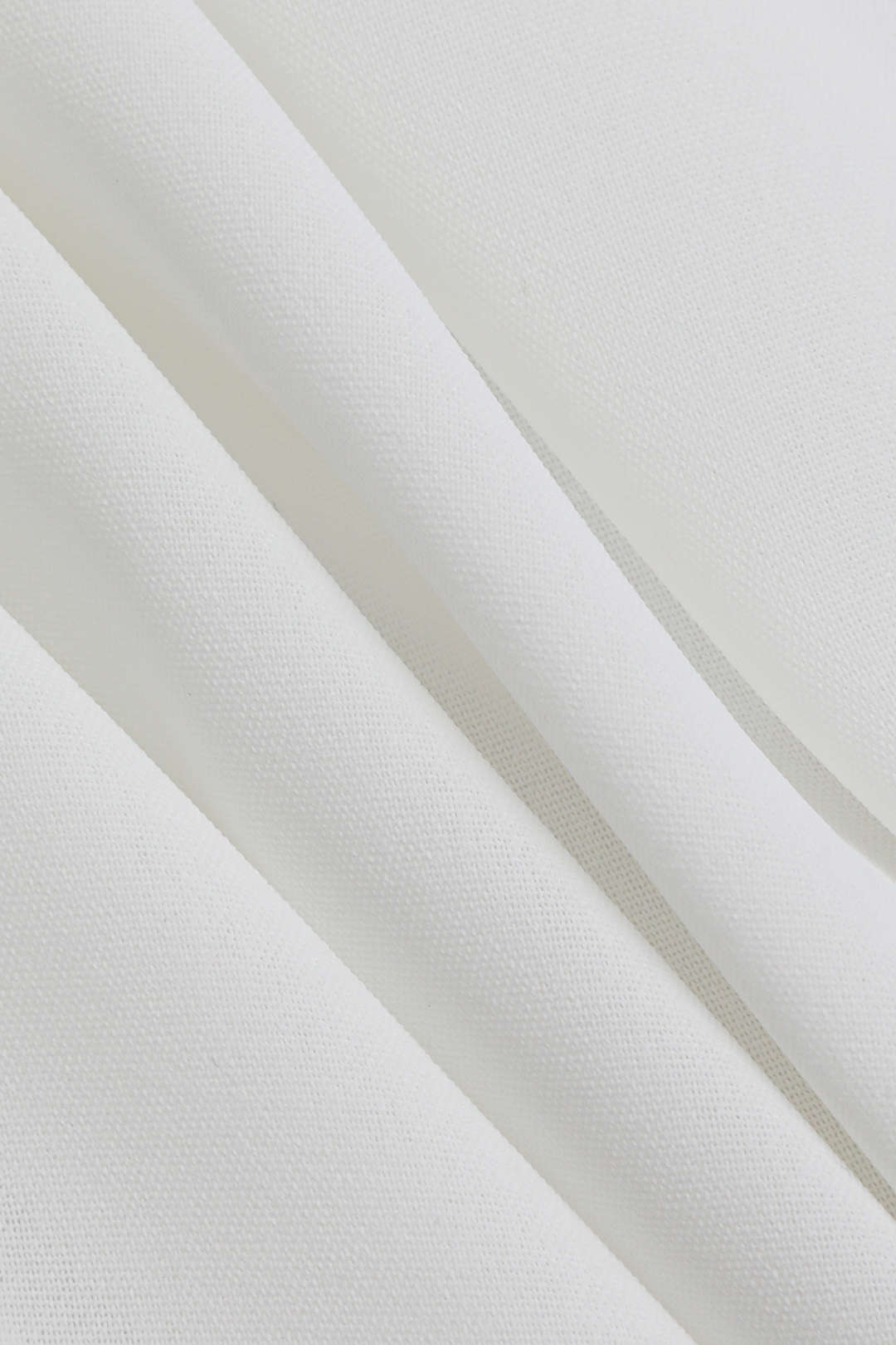 Vittoria Women's Shirt | Minimalist shirt with knot below and rolled up sleeves