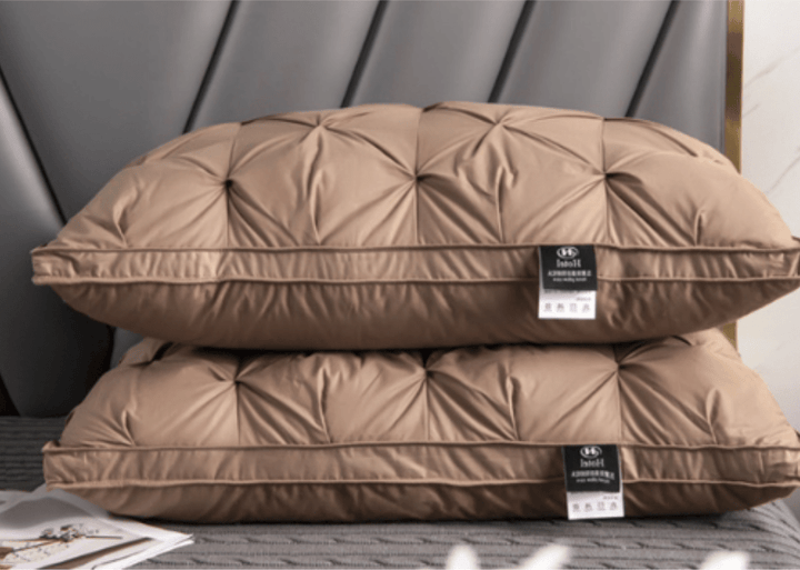 Travesseiro de penas de ganso Royalty | Conforto luxuoso e suporte ideal