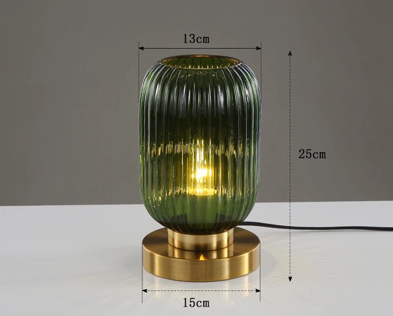 Nordisk design -pöytälamppu lasia - Elegance Modern LED