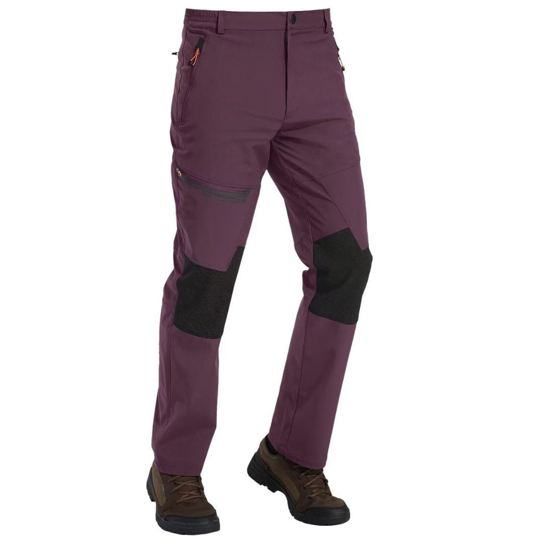 Water-resistant men's ski pants with fleece lining and reinforced knees for winter sports