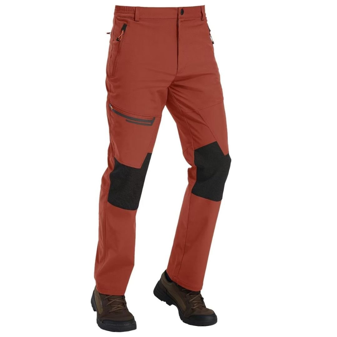 Water-resistant men's ski pants with fleece lining and reinforced knees for winter sports