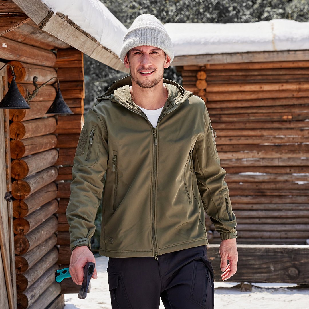 Giacca softshell antivento tattica da uomo con fodera in pile e tasche funzionali per attività all'aperto