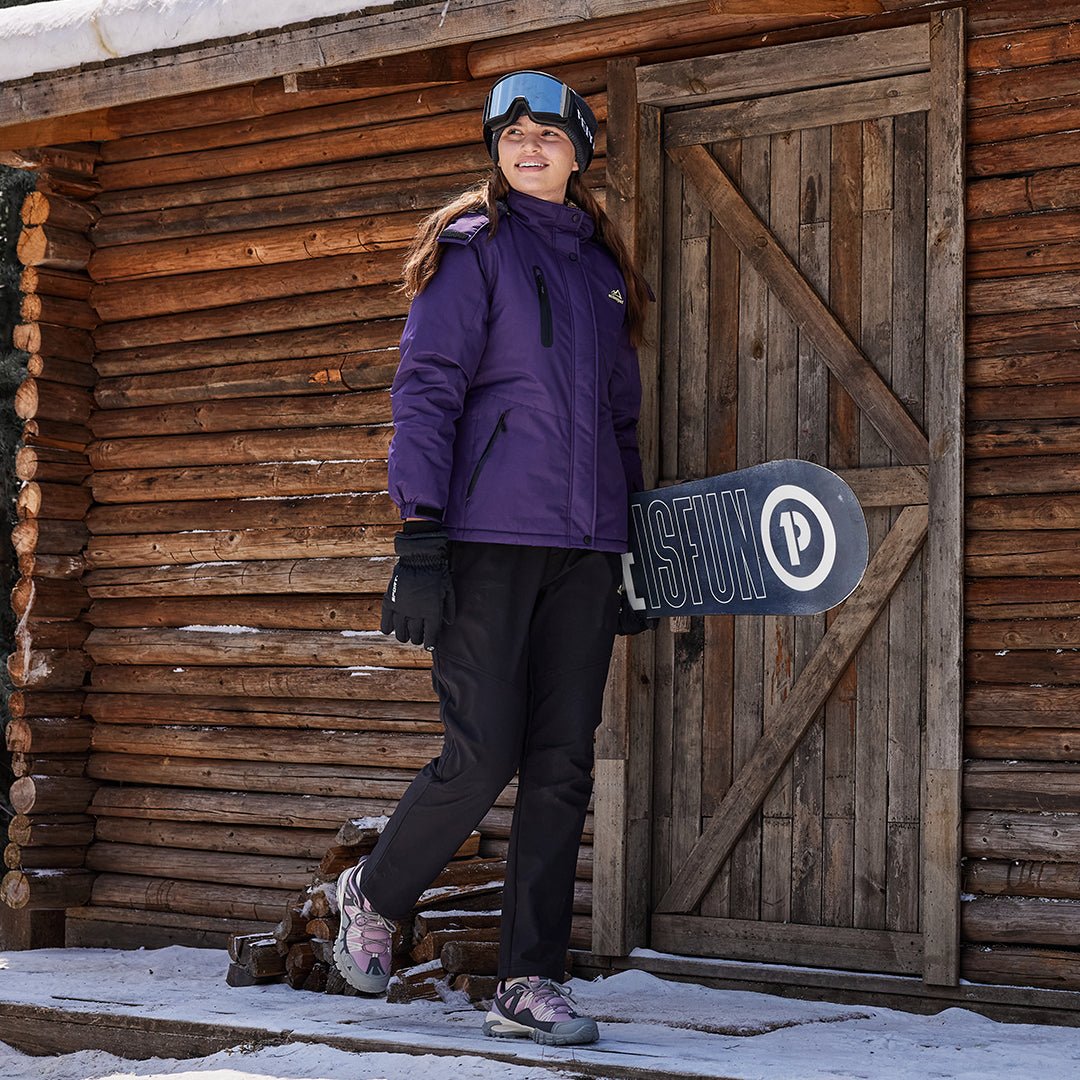 Vandtæt vinterjakke til kvinder med varmt fleecefoer og aftagelig hætte til skibrug